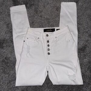 White skinny jeans slightly